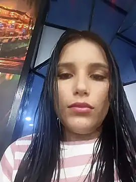 the queen of street online show from 12.21.25