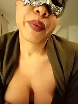 Snapshot of h4cDesy chatting on 01.26.25 h4cDesy online show from 01.26.25