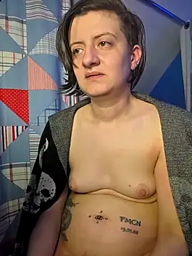 Snapshot of Chess_ chatting on 11.07.25 Chess online show from 11.07.25