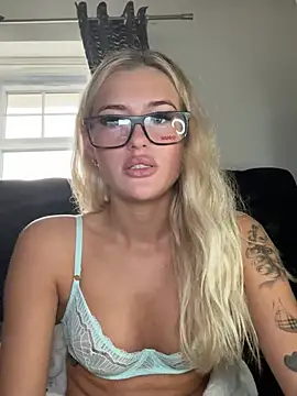 PrettyPrincess69x online show from 01.13.25