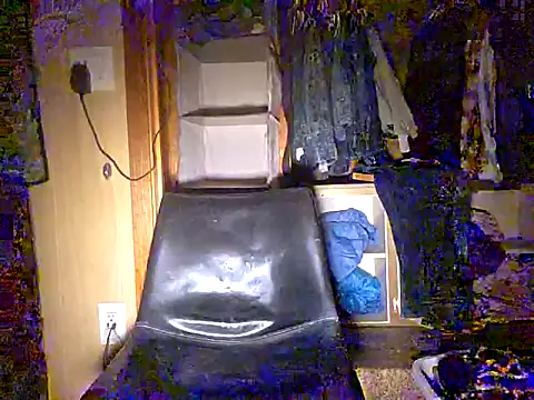 hesjustafriend online show from 10.10.25