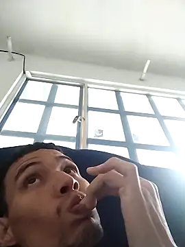 Snapshot of odelobato chatting on 12.16.25 odelobato online show from 12.16.25