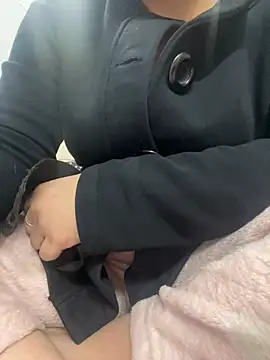 Snapshot of Red-Magic-25 chatting on 01.13.26 Red-Magic-25 online show from 01.13.26