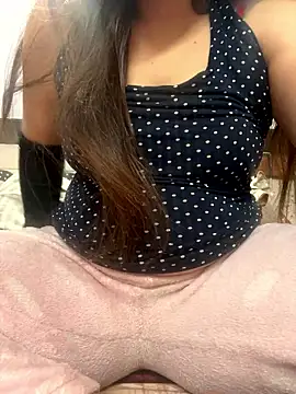 Snapshot of Red-Magic-25 chatting on 01.17.26 Red-Magic-25 online show from 01.17.26