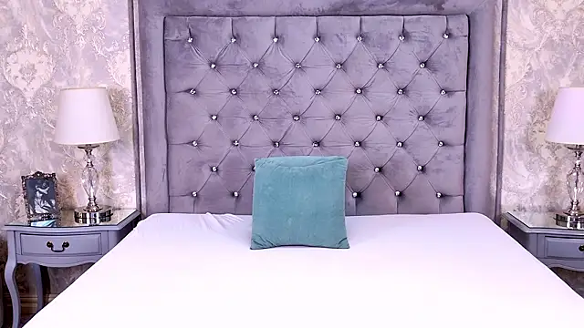 LexiRiley online show from 03.08.26