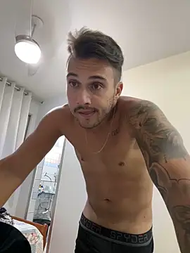 Snapshot of carvalhofelipe chatting on 01.25.25 carvalhofelipe online show from 01.25.25