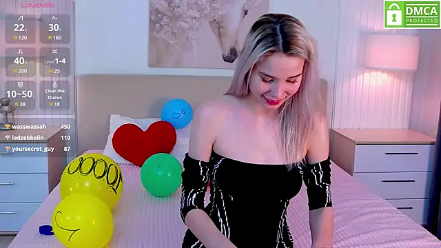 Emma plux online show from 02.25.25