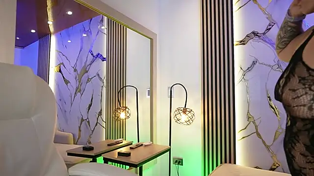 Snapshot of Emma_Walkerr_ chatting on 02.23.26 Emma Walkerr online show from 02.23.26