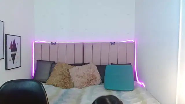 Snapshot of Corey_Bless chatting on 09.09.25 Corey Bless online show from 09.09.25