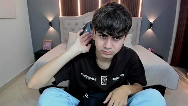 Tommy18   online show from 12.03.25