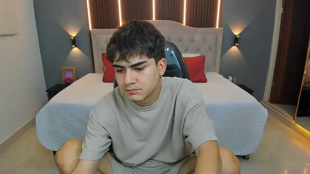 Tommy18   online show from 01.06.26