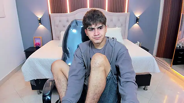 Tommy18   online show from 01.11.26