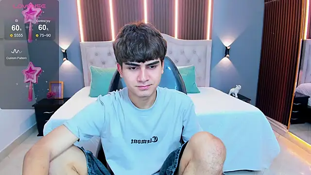 Snapshot of Tommy18__ chatting on 07.16.26 Tommy18 online show from 07.16.26
