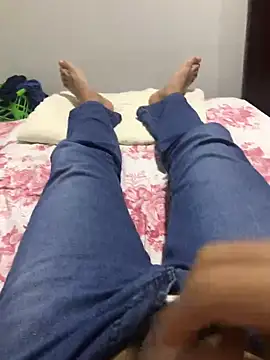 AgneloFly online show from 01.25.25