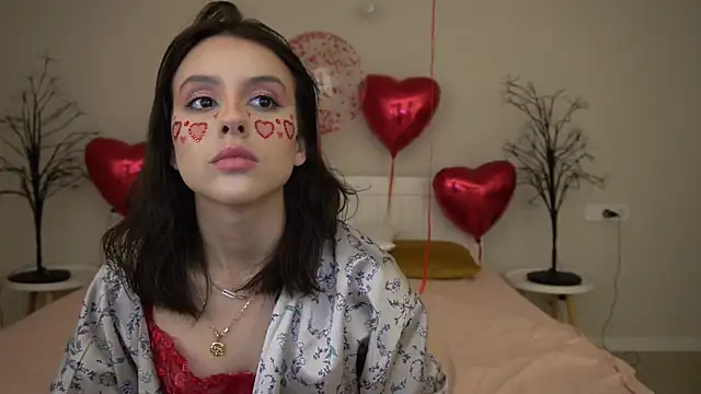 Snapshot of AnnaElys chatting on 02.15.25 AnnaElys online show from 02.15.25