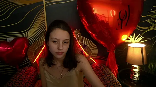 Snapshot of AnnaElys chatting on 02.28.25 AnnaElys online show from 02.28.25