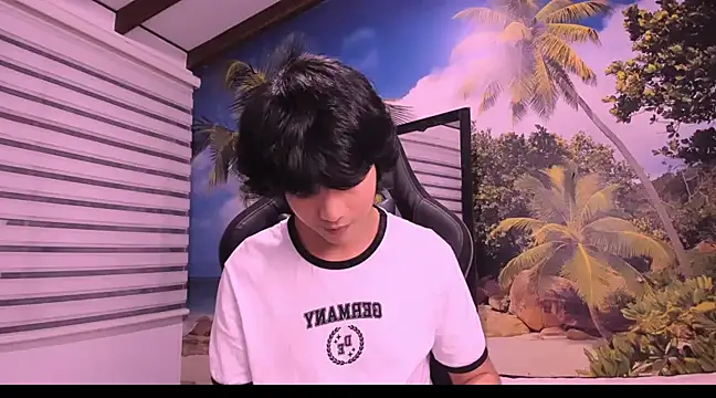 AllanYong18 online show from 02.01.25