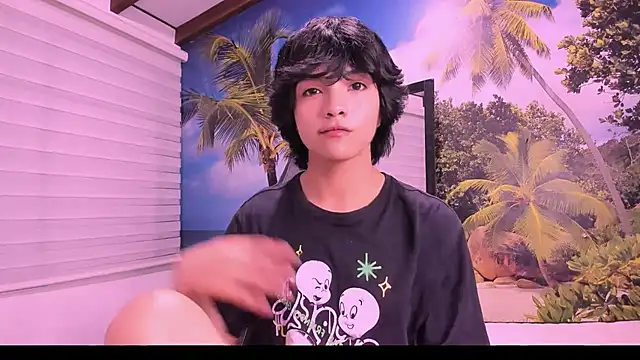 AllanYong18 online show from 02.04.25