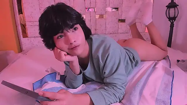 AllanYong18 online show from 03.19.25