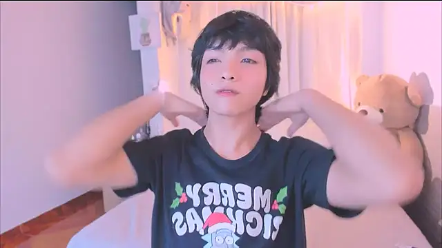 AllanYong18 online show from 10.11.25