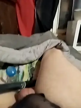 Snapshot of ludov17 chatting on 02.20.25 ludov17 online show from 02.20.25