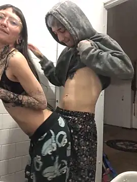 Snapshot of NubeZea chatting on 01.15.25 NubeZea online show from 01.15.25