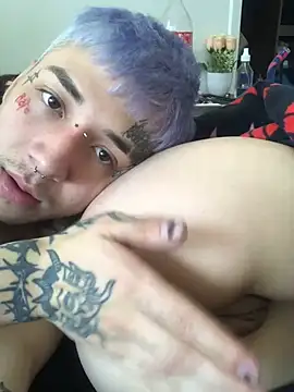 Snapshot of NubeZea chatting on 01.15.25 NubeZea online show from 01.15.25