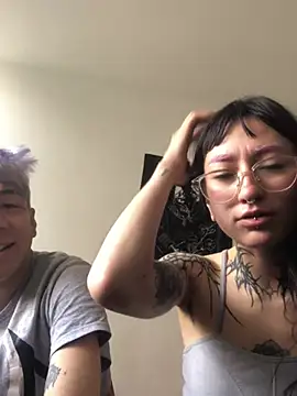 Snapshot of NubeZea chatting on 01.26.25 NubeZea online show from 01.26.25