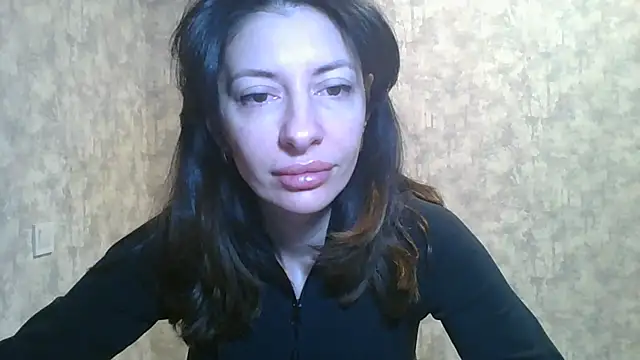 LissaBlossom online show from 01.14.25