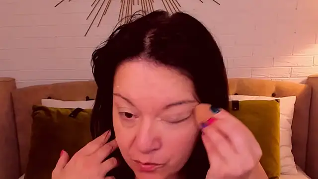 SarahGrays online show from 03.19.26