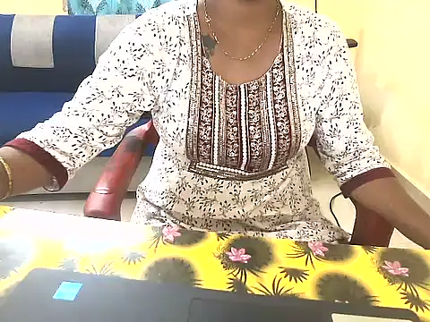 Snapshot of sriyazhini chatting on 06.22.26 sriyazhini online show from 06.22.26