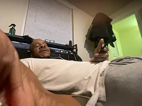 MrDaddyBbSnake online show from 01.18.25