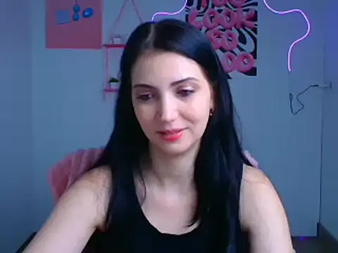 Snapshot of Amalia_amor chatting on 10.23.25 Amalia amor online show from 10.23.25