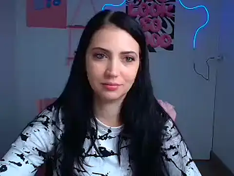 Snapshot of Amalia_amor chatting on 12.14.25 Amalia amor online show from 12.14.25