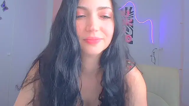 Snapshot of Amalia_amor chatting on 06.21.26 Amalia amor online show from 06.21.26