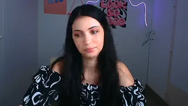 Snapshot of Amalia_amor chatting on 06.24.26 Amalia amor online show from 06.24.26