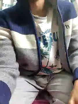 TOPMOON001 online show from 01.17.25