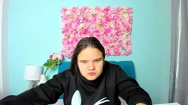 AdeleCruz online show from 02.24.25