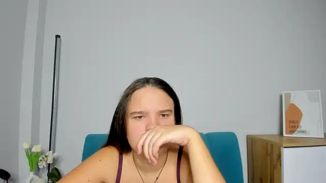 AdeleCruz online show from 10.15.25