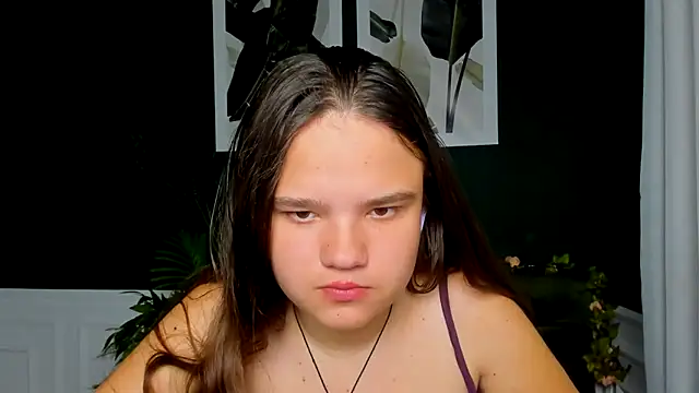 Snapshot of AdeleCruz chatting on 05.02.26 AdeleCruz online show from 05.02.26