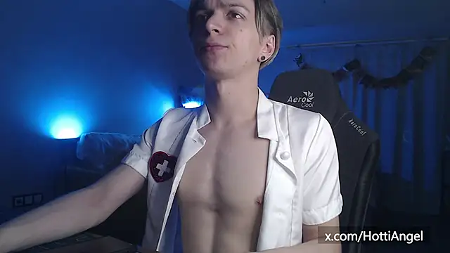 Snapshot of leon_yuugen chatting on 11.02.25 leon yuugen online show from 11.02.25