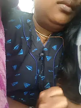 Snapshot of kanikasree chatting on 12.23.25 kanikasree online show from 12.23.25