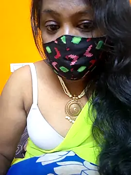 Snapshot of kanikasree chatting on 04.10.26 kanikasree online show from 04.10.26