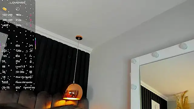 Snapshot of chelsea_bolton_ chatting on 11.16.25 chelsea bolton online show from 11.16.25