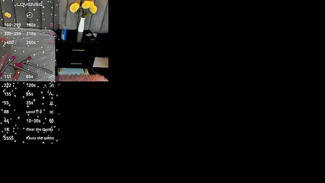 Snapshot of chelsea_bolton_ chatting on 12.05.25 chelsea bolton online show from 12.05.25