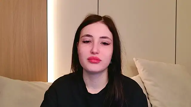 Snapshot of EmmaLawrens chatting on 03.14.26 EmmaLawrens online show from 03.14.26