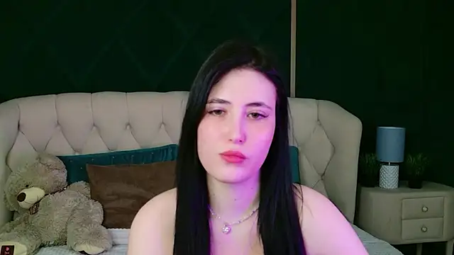 Snapshot of EmmaLawrens chatting on 03.19.26 EmmaLawrens online show from 03.19.26