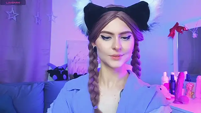 Snapshot of Emily__Mooree chatting on 01.23.25 Emily Mooree online show from 01.23.25