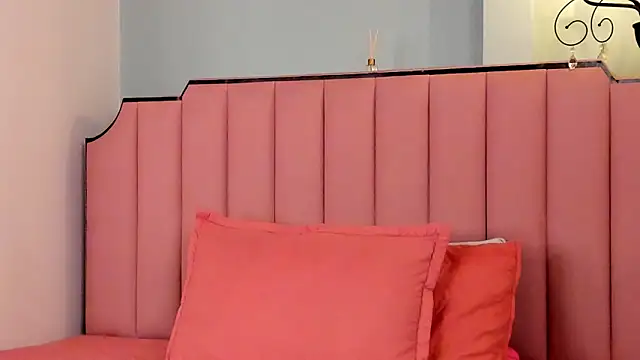 KarenSims online show from 02.12.26