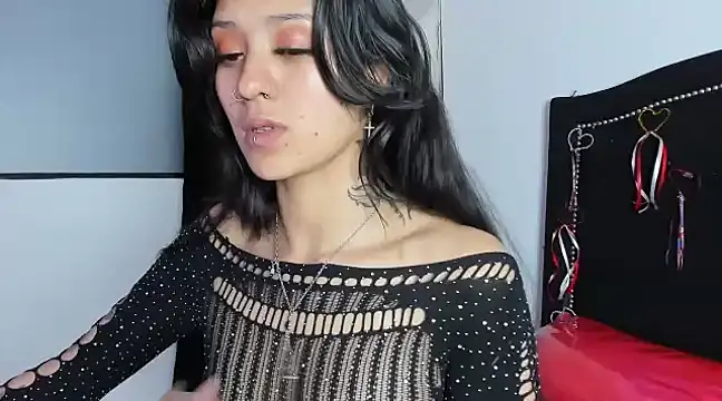 Cleo Hott online show from 02.20.25